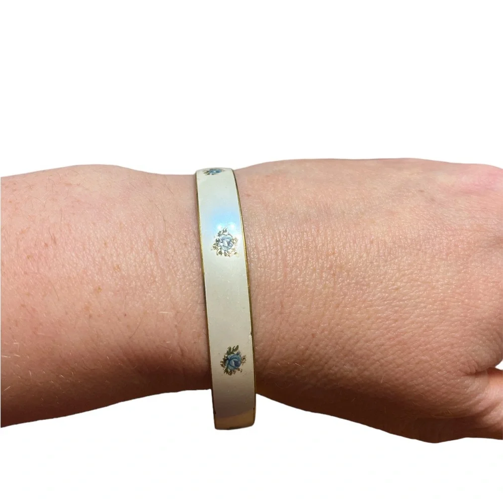 White Enameled Bangle Bracelet with Blue Floral Design